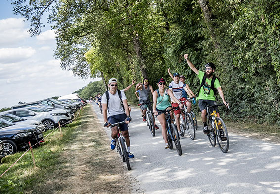 Arrivée à vélo sur Terres du son